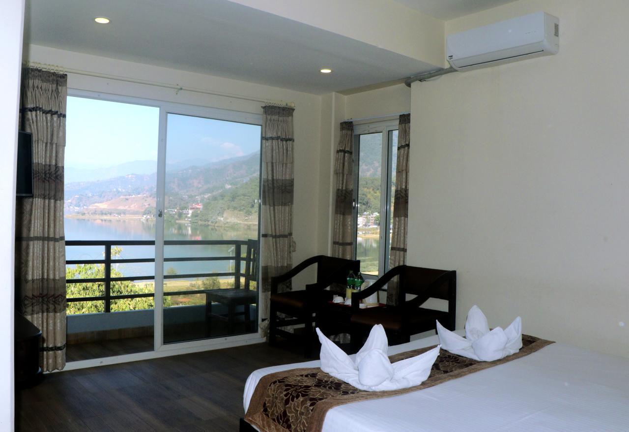 Hotel The Coast Pokhara Exterior photo