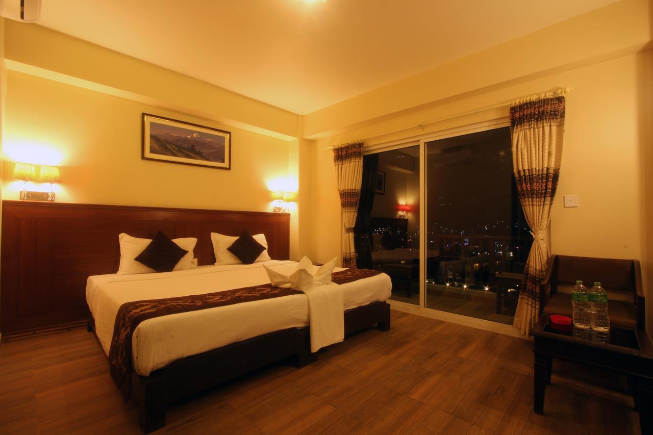 Hotel The Coast Pokhara Exterior photo