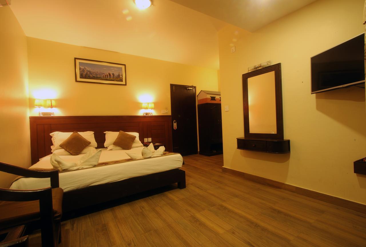 Hotel The Coast Pokhara Exterior photo