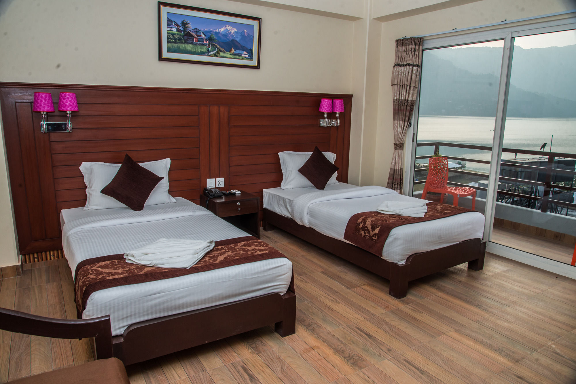 Hotel The Coast Pokhara Exterior photo